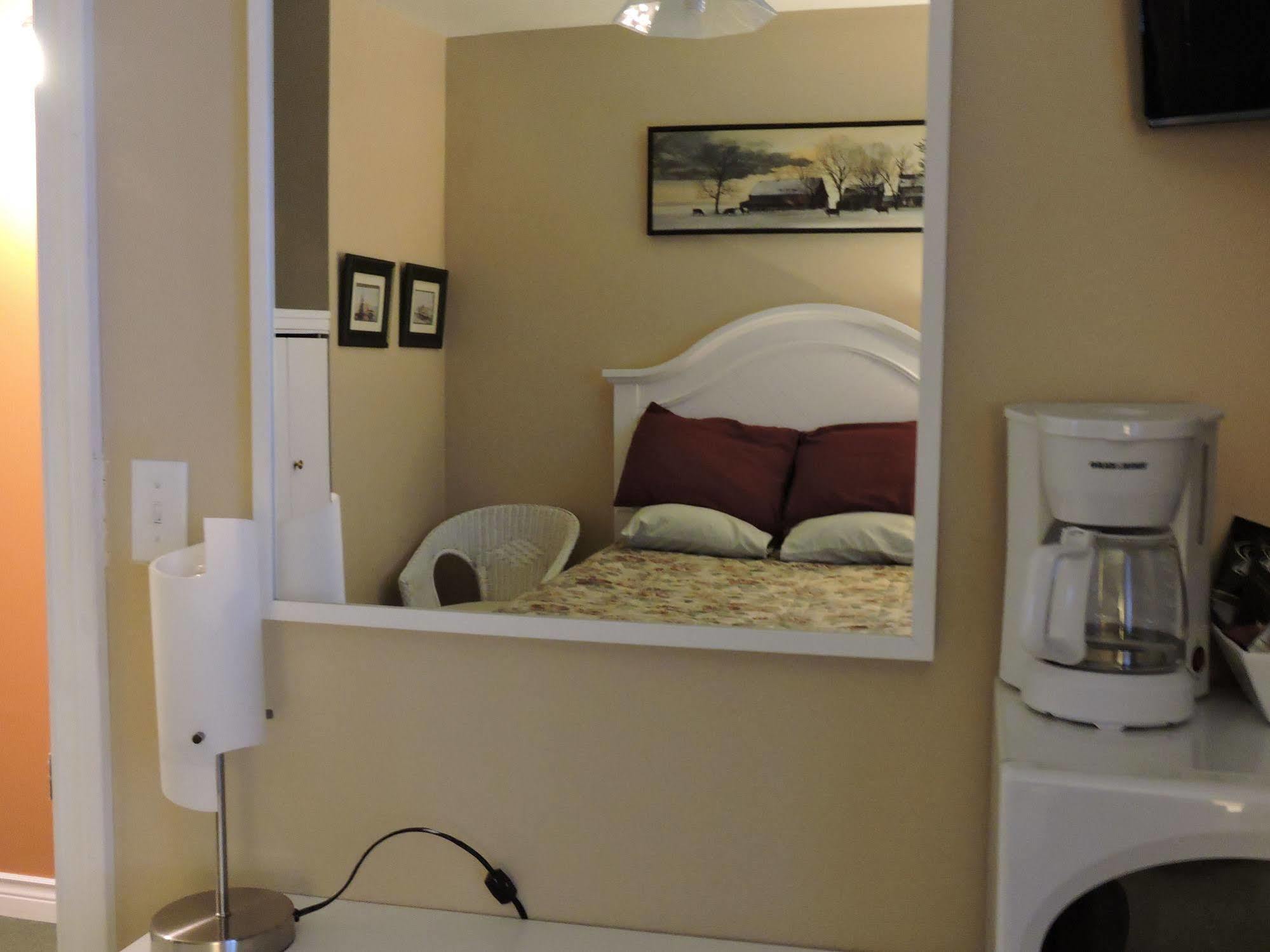 Bethel-Aspen Inn Bonnyville Bagian luar foto