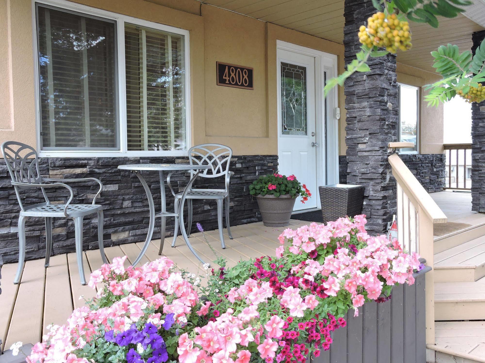 Bethel-Aspen Inn Bonnyville Bagian luar foto